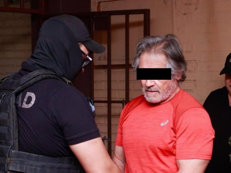 El juez federal Daniel Niño concedió suspensión definitiva a Hernán “N”, presunto líder del cartel La Barredora, aunque seguirá en prisión preventiva en el Altiplano mientras se revisa su caso 1