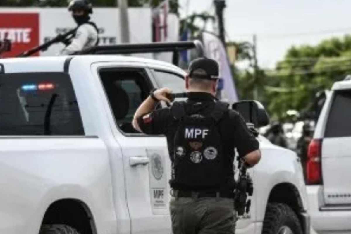 Hombres asaltaron diputada morenista Anabet Franco carretera Morelia–Pátzcuaro, roban vehículo y armas escoltas