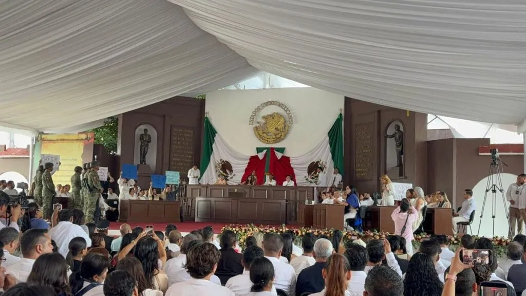 homicidio de Bernardo Bravo, sesión solemne en Apatzingán