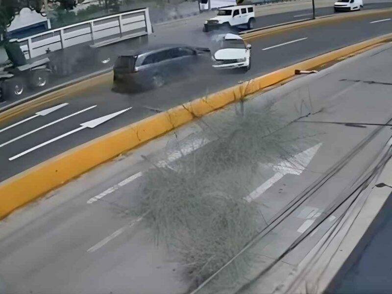 Impactante video: Padre e hija mueren en accidente vehicular en Villas del Pedregal