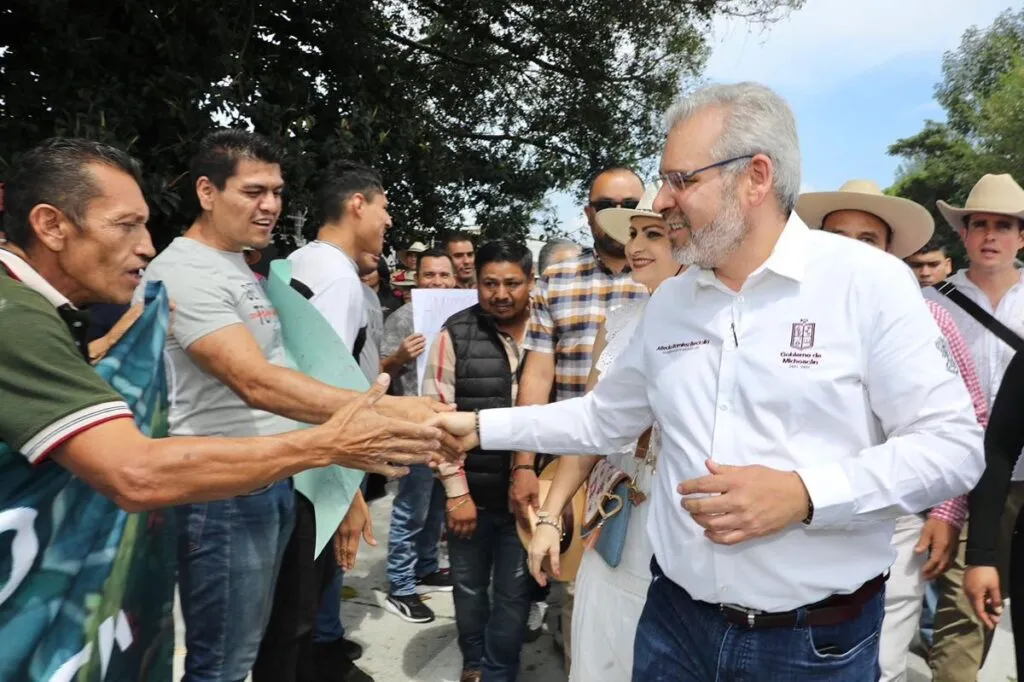 Inauguran segunda etapa de avenida Paseo de la Revolución en Uruapan