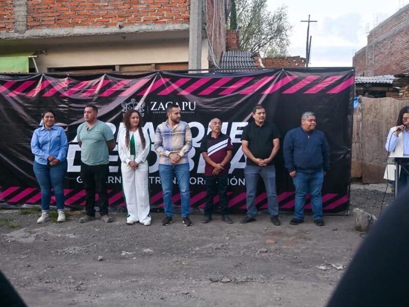 Inicia Mónica Valdez la pavimentación de la calle Benito Quezada en la colonia Wenceslao en Zacapu