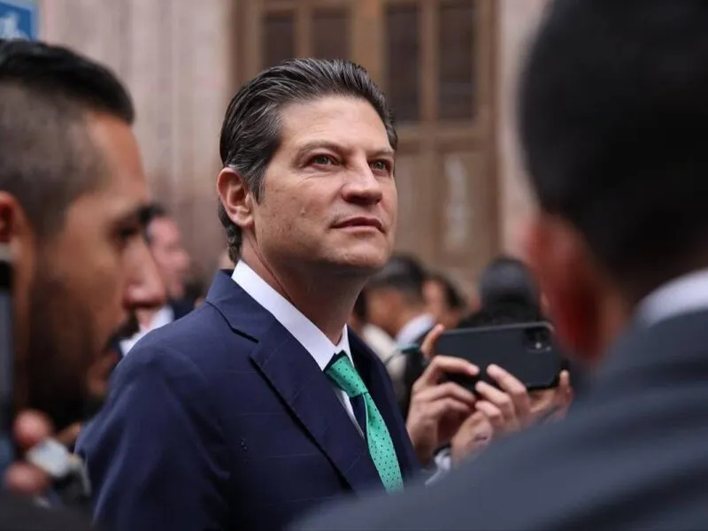 El alcalde Alfonso Martínez lanzó críticas contra Morena por la reforma a la Ley de Amparo, acusando autoritarismo, debilitamiento democrático y limitación ciudadana