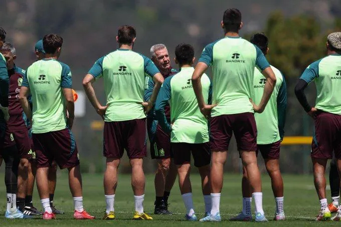La Selección Mexicana de futbol se prepara para los amistosos ante Colombia y Ecuador