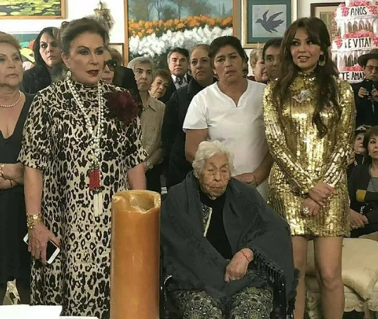 Laura Zapata exige justicia por su abuela