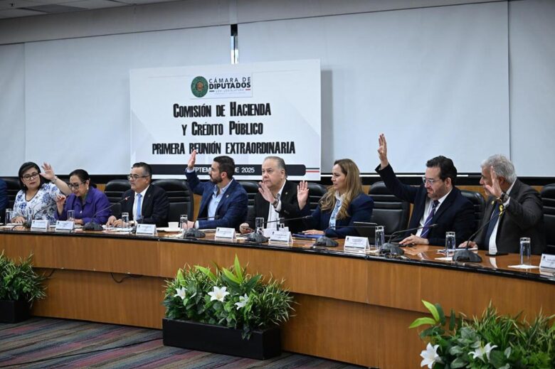 Ley de Ingresos de la Federación 2026 avanza en comisiones de la Cámara de Diputados