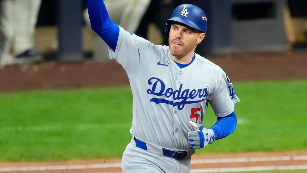 Los Dodgers toman ventaja 1-0 en la serie ante Brewers