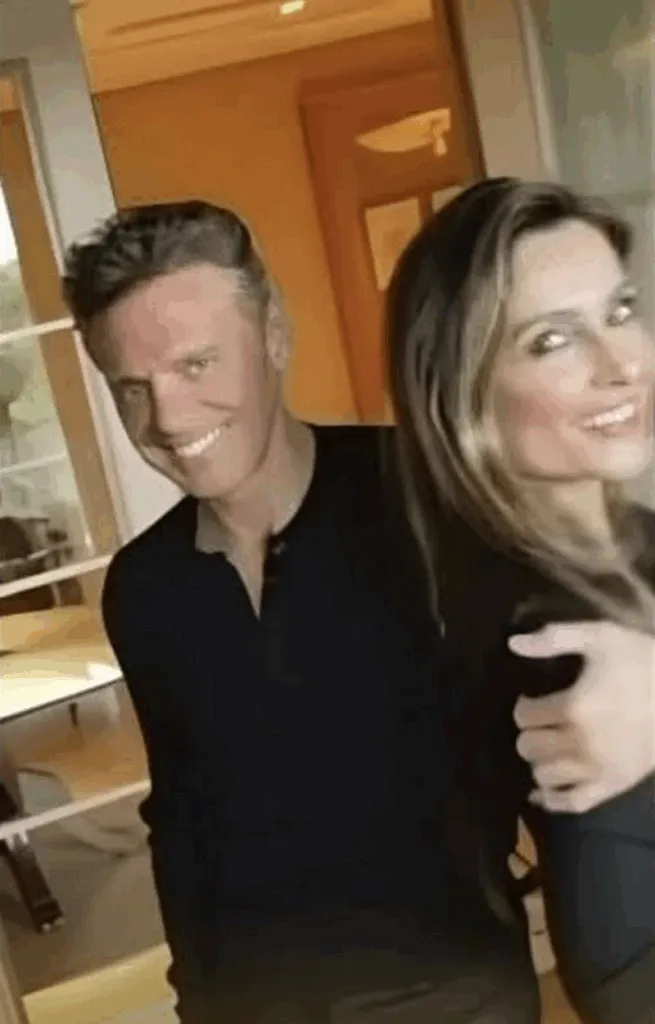 Luis Miguel reaparece en redes