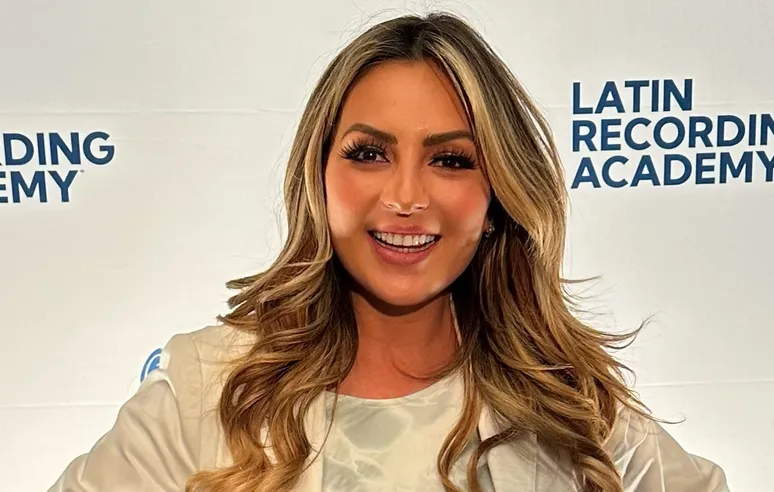 Mariana Ochoa se defiende de los ataques y aclara cómo saca adelante a sus hijos sin el apoyo de su ex