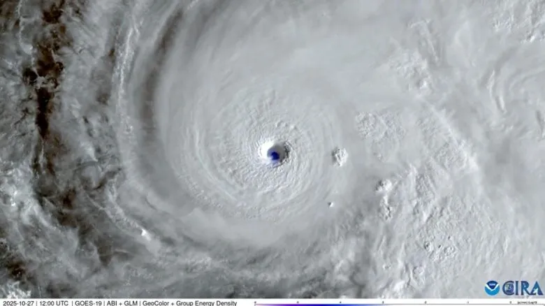 "Melissa" ya es huracán categoría 5; se esperan inundaciones catastróficas en Jamaica