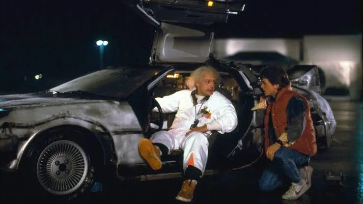 Michael J. Fox habla sobre el icónico vehículo de 'Volver al futuro': “El DeLorean era un auto de porquería”-1