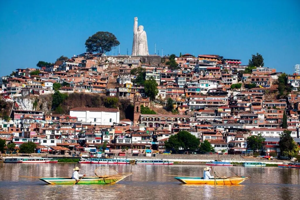 Michoacán destaca sus escenarios para locaciones en el marco del FICM-1