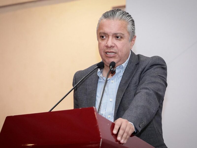 El secretario de Finanzas de Michoacán, Luis Navarro, reveló que los juicios heredados de gobiernos pasados han costado más de 12 mil mdp y alterado la planeación financiera estatal