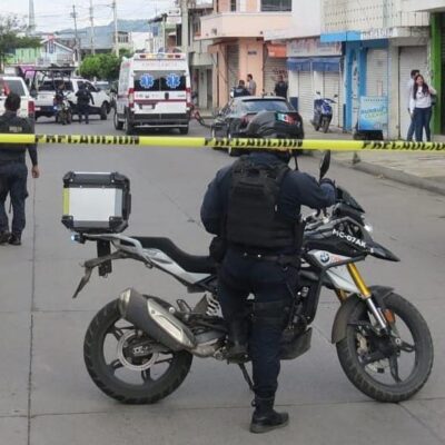 Un muerto y un herido en ataque a balazos al interior de un negocio en Uruapan