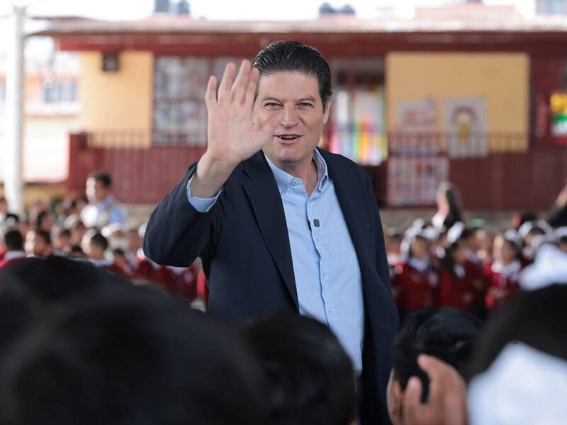 No se afiliará Alfonso Martínez al PAN, pero sería su candidato en 2027