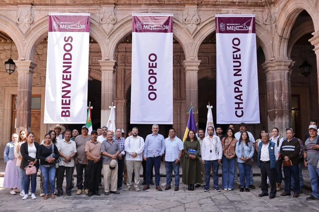 Ofrece Bedolla respaldo a nuevos autogobiernos indígenas-2