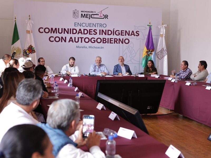 Ofrece Bedolla respaldo a nuevos autogobiernos indígenas