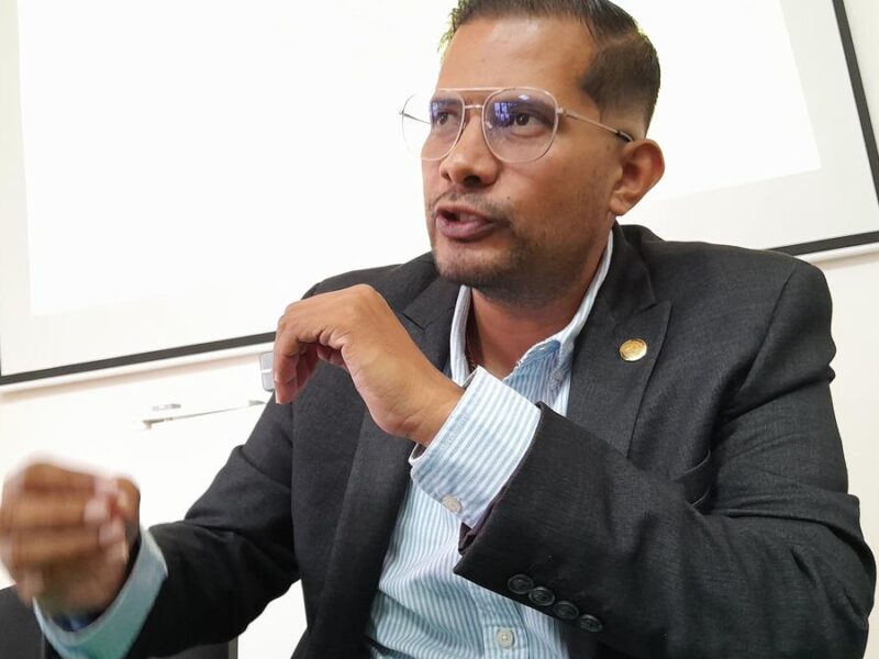 Policía de Uruapan, sin capacitación para manejo de armas cortas, “mucho menos para largas”