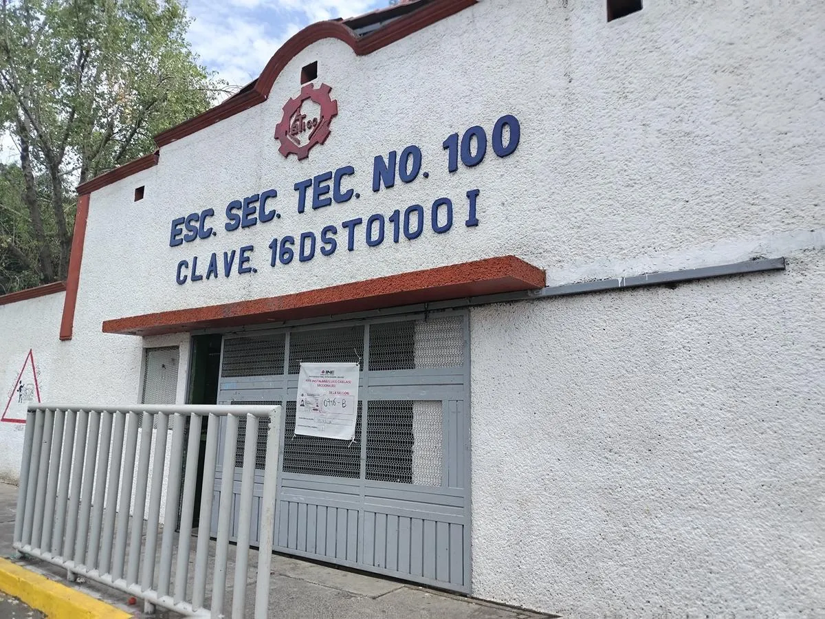 Por obras del Teleférico de Morelia, suspenden parcialmente clases en la Secundaria Técnica No. 100
