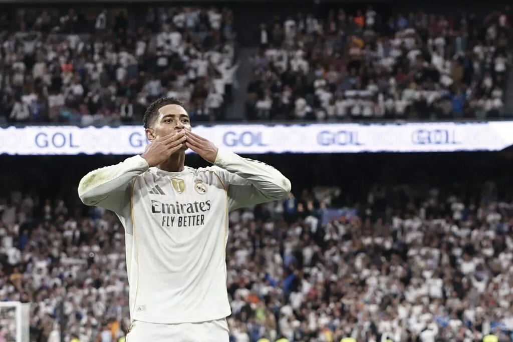 Real Madrid es superlíder de LaLiga al vencer 2-1 al Barcelona
