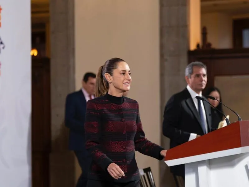recopila Sheinbaum datos de Pemex, SAT, Energía y Aduanas para determinar daños de la red de "huachicol" fiscal