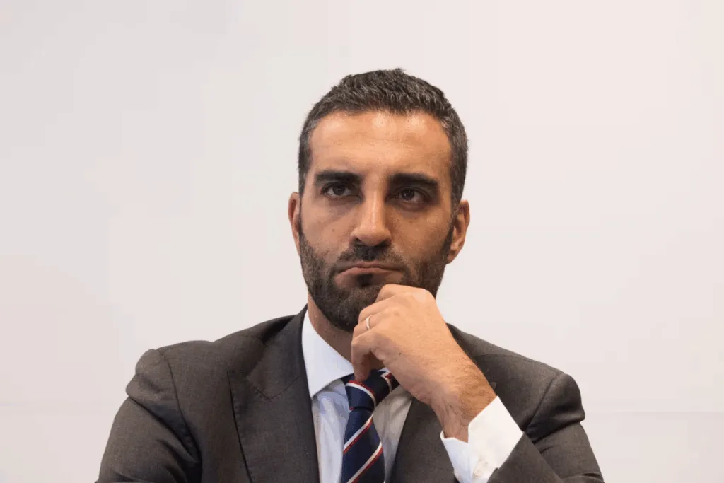 Reportan Detención de Simón Levy en Portugal