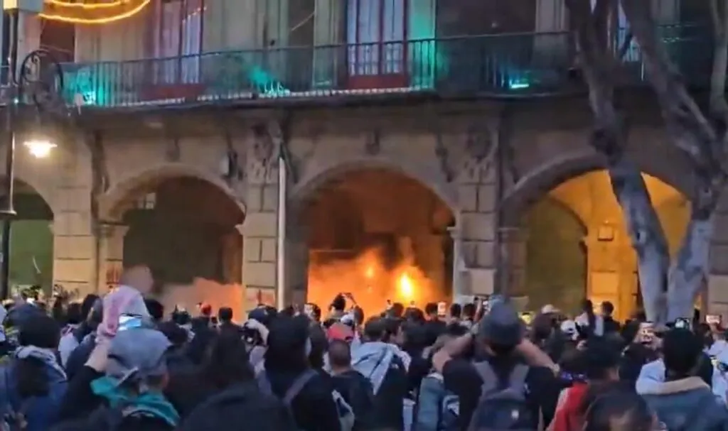 Reportan heridos durante la marcha conmemorativa del 2 de Octubre en CDMX