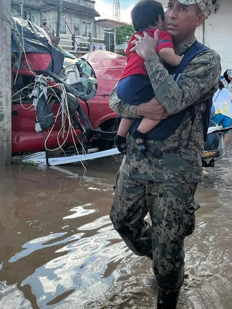 "Rezo por las familias y todos los que han sufrido": papa León XIV expresa solidaridad con damnificados en México