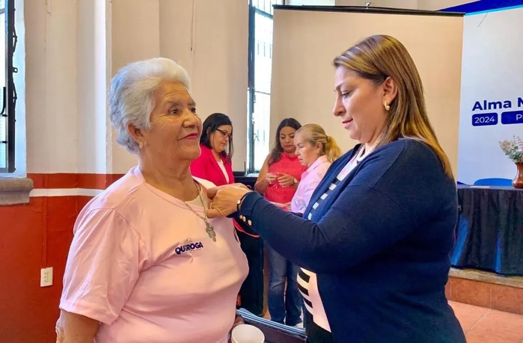 Se suma Quiroga al Mes de Sensibilización sobre el Cáncer de Mama