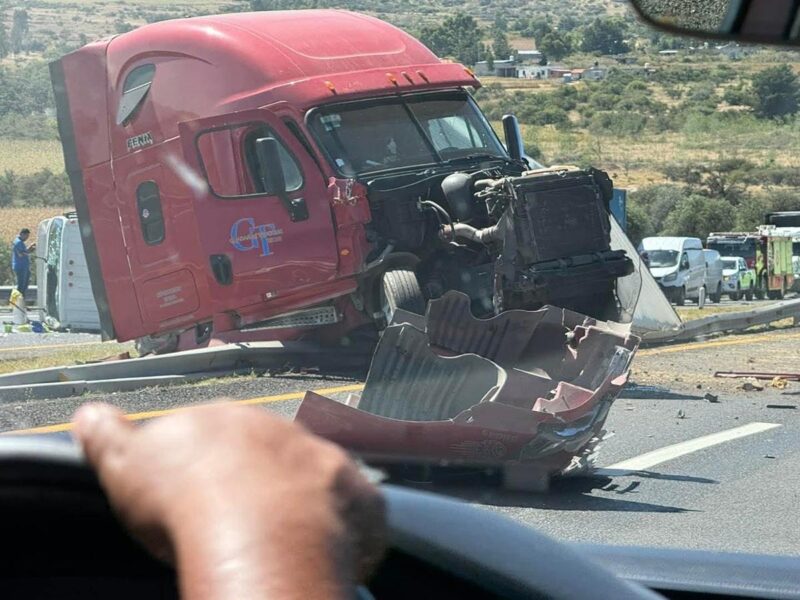 Seis de los 7 fallecidos en choque en la México-Guadalajara eran familia