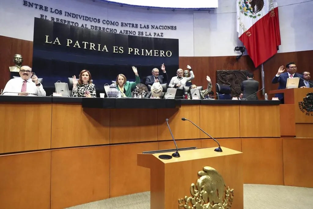 Senado aprueba sin cambios el Paquete Económico 2026