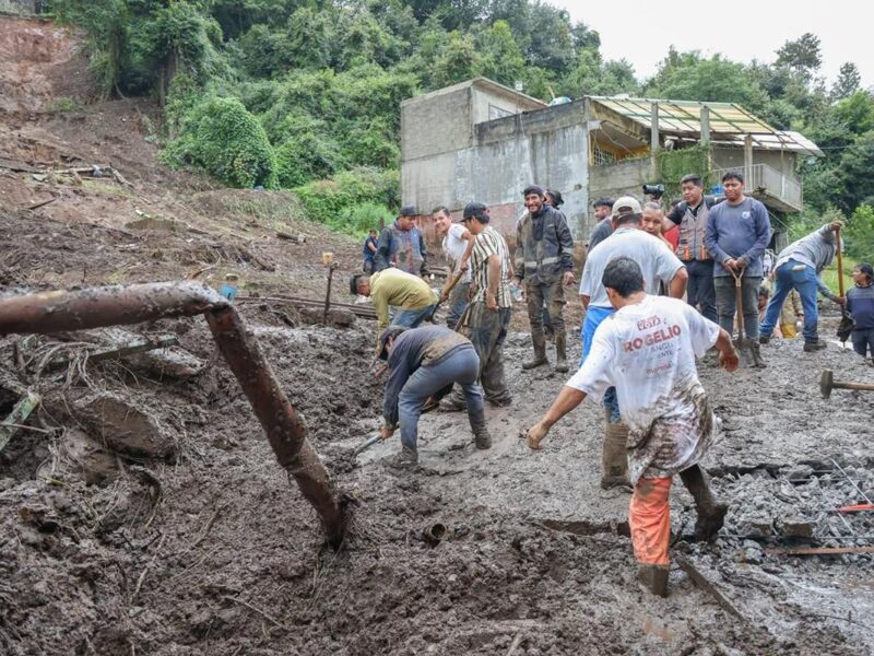 Sheinbaum alista censo de damnificados por lluvias en cinco estados