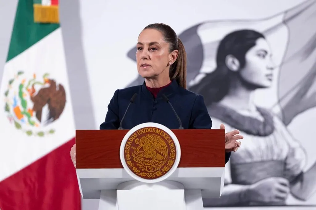 Sheinbaum defiende a gobernadores de estados afectados por las inundaciones