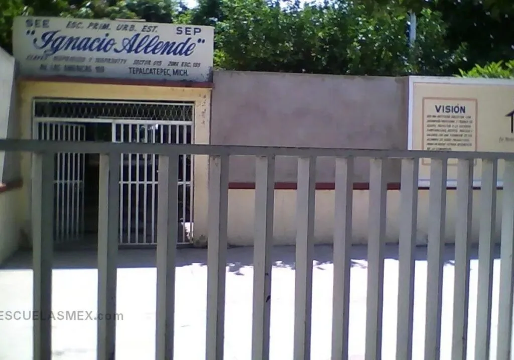 suspenden clases en Tepalcatepec Tras enfrentamiento