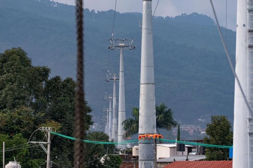 Teleférico de Uruapan, con avance del 92 %: Gladyz Butanda1