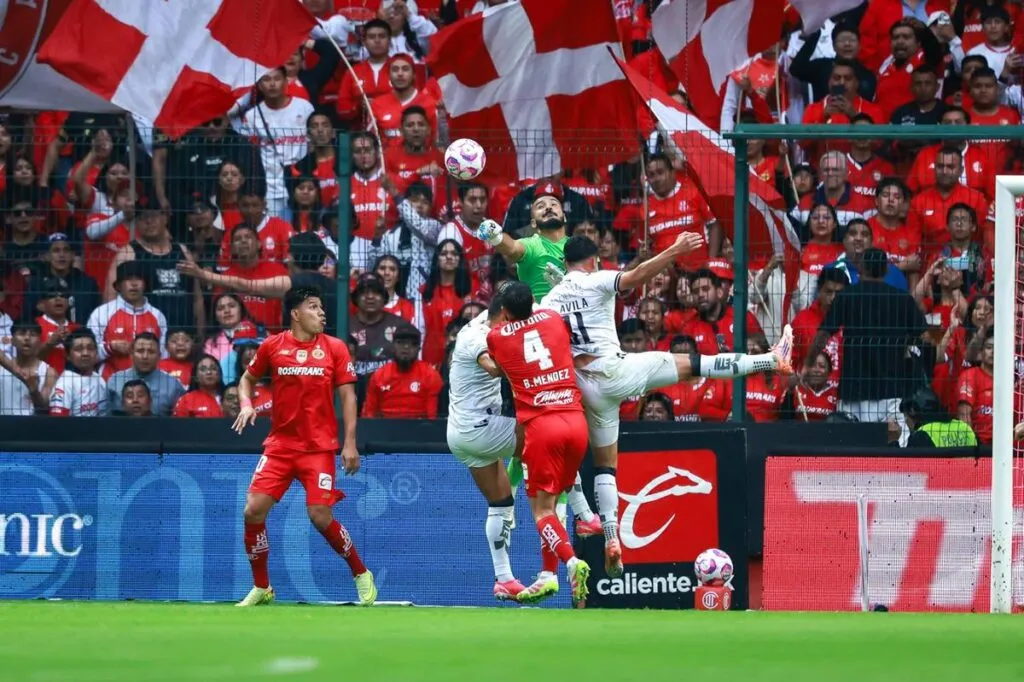Toluca líder del Apertura 2025