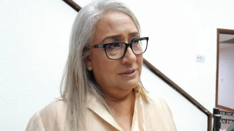 Tras inclusión constitucional del término gobernadora, prevén en Congreso foros de análisis
