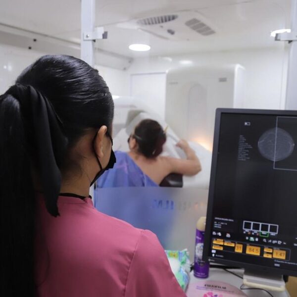 Unidad de especialidades médicas, pilar en la detección del cáncer de mama: SSM
