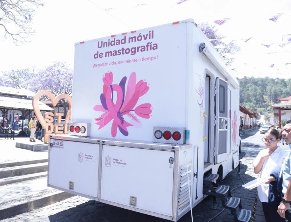 Unidad móvil de mastografías gratuitas en Michoacán