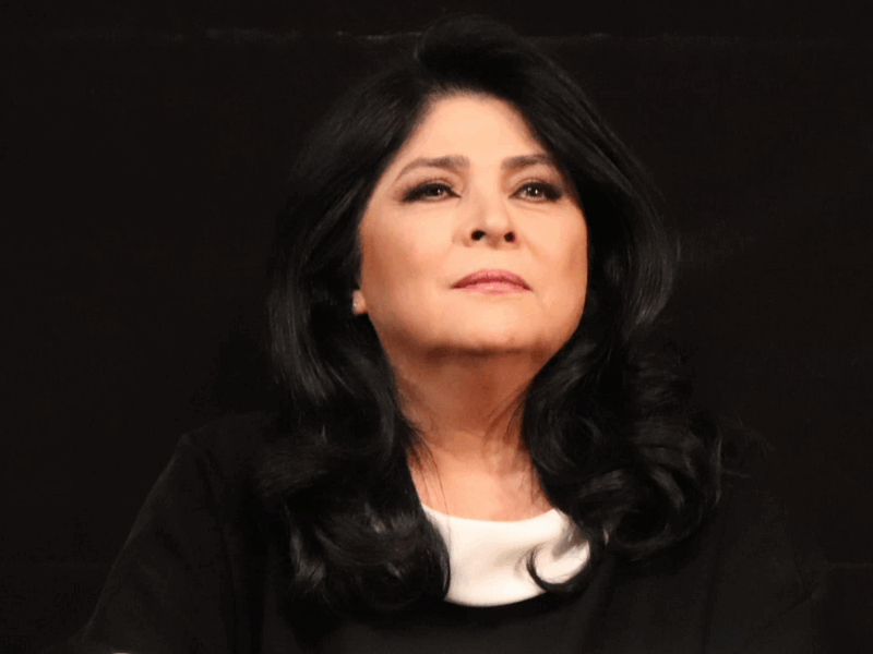 Victoria Ruffo y las comparaciones amorosas entre Derbez y Nodal