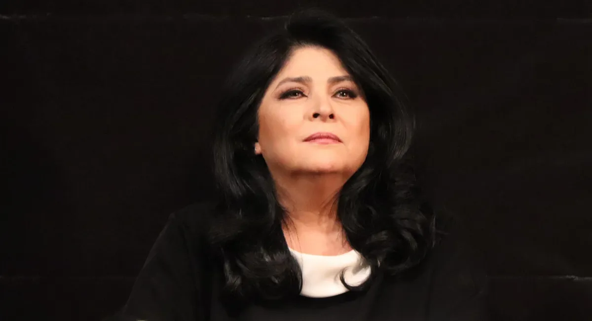 Victoria Ruffo responde a comparaciones entre Eugenio Derbez y Christian Nodal por líos amorosos