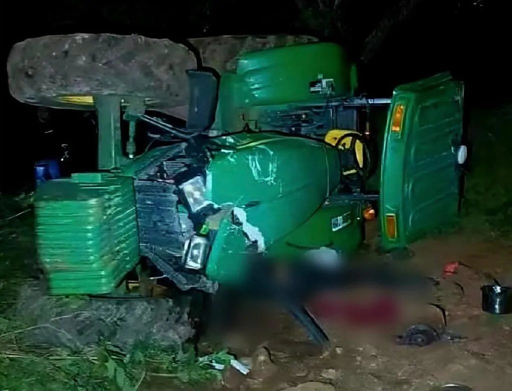 volcadura de tractor deja un muerto y dos heridos en Puruándiro