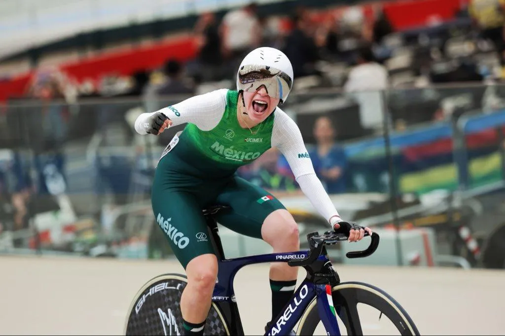Yareli Acevedo campeona mundial en ciclismo de pista