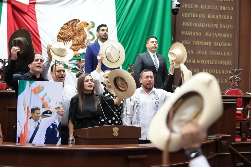 76 Legislatura designa a Grecia Itzel Quiroz García como presidenta sustituta de Uruapan-2