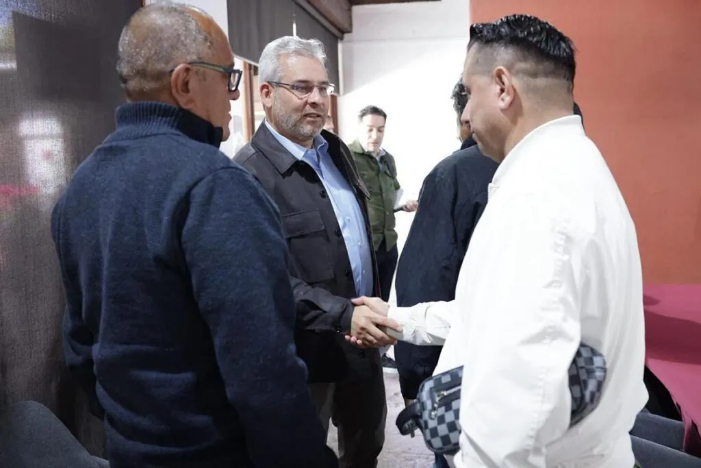 Acuerda Bedolla con transportistas descuentos en licencias chofer para el Buen Fin-1