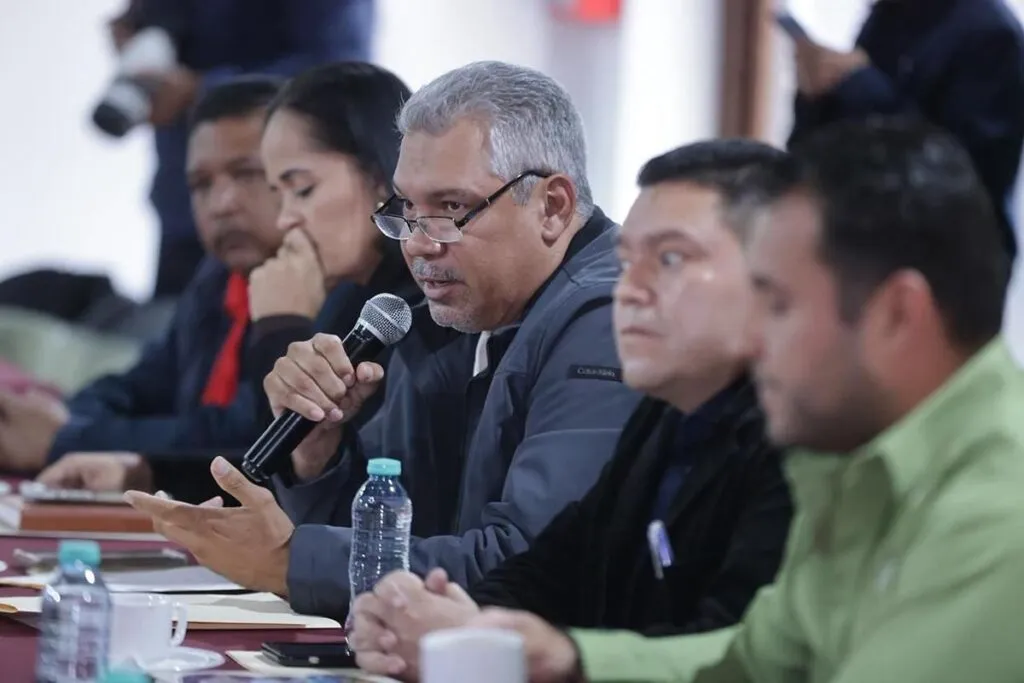 Alcaldes del PRI cierran filas y agradecen apoyo con el Plan Michoacán-1