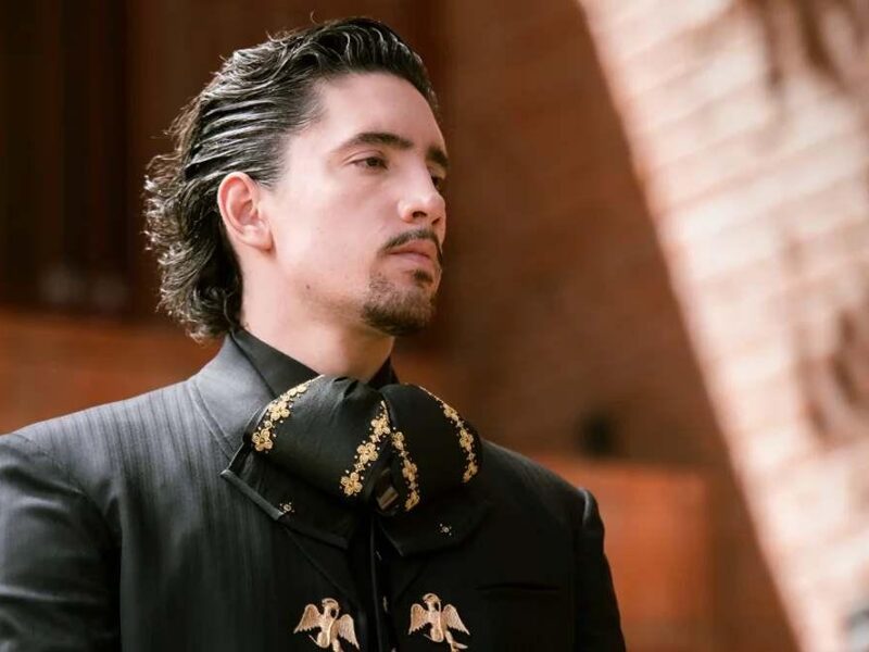 Álex Fernández pospone concierto en Uruapan en memoria de Manzo