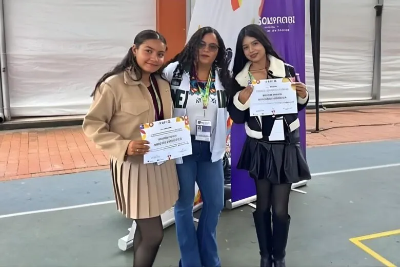 alumnas cecytem puruándiro mención colombia