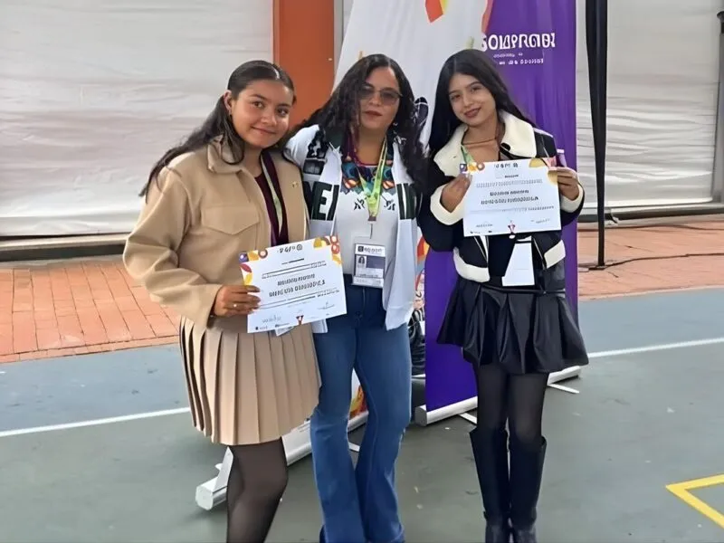 alumnas cecytem puruándiro mención colombia