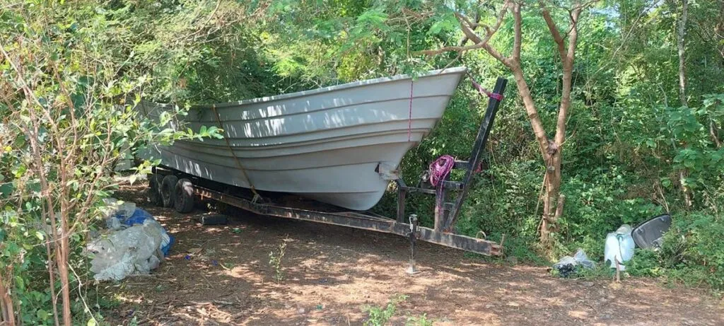 Aseguran 14 kilos de marihuana distribuidos en tres embarcaciones en Lázaro Cárdenas